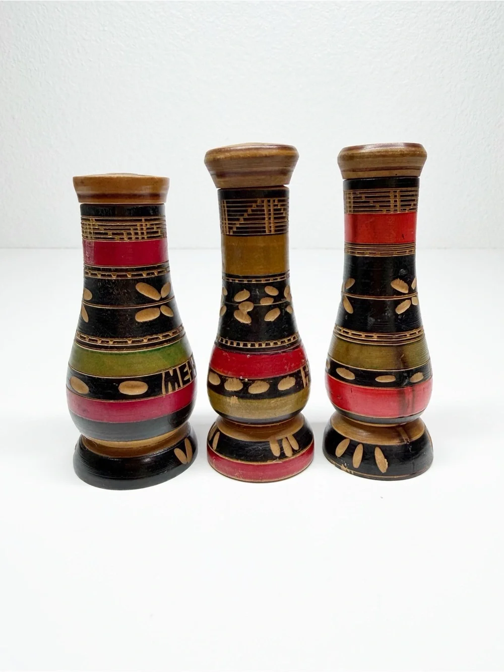 Vintage Mexico Wood Carved Hand Painted Shaker Set